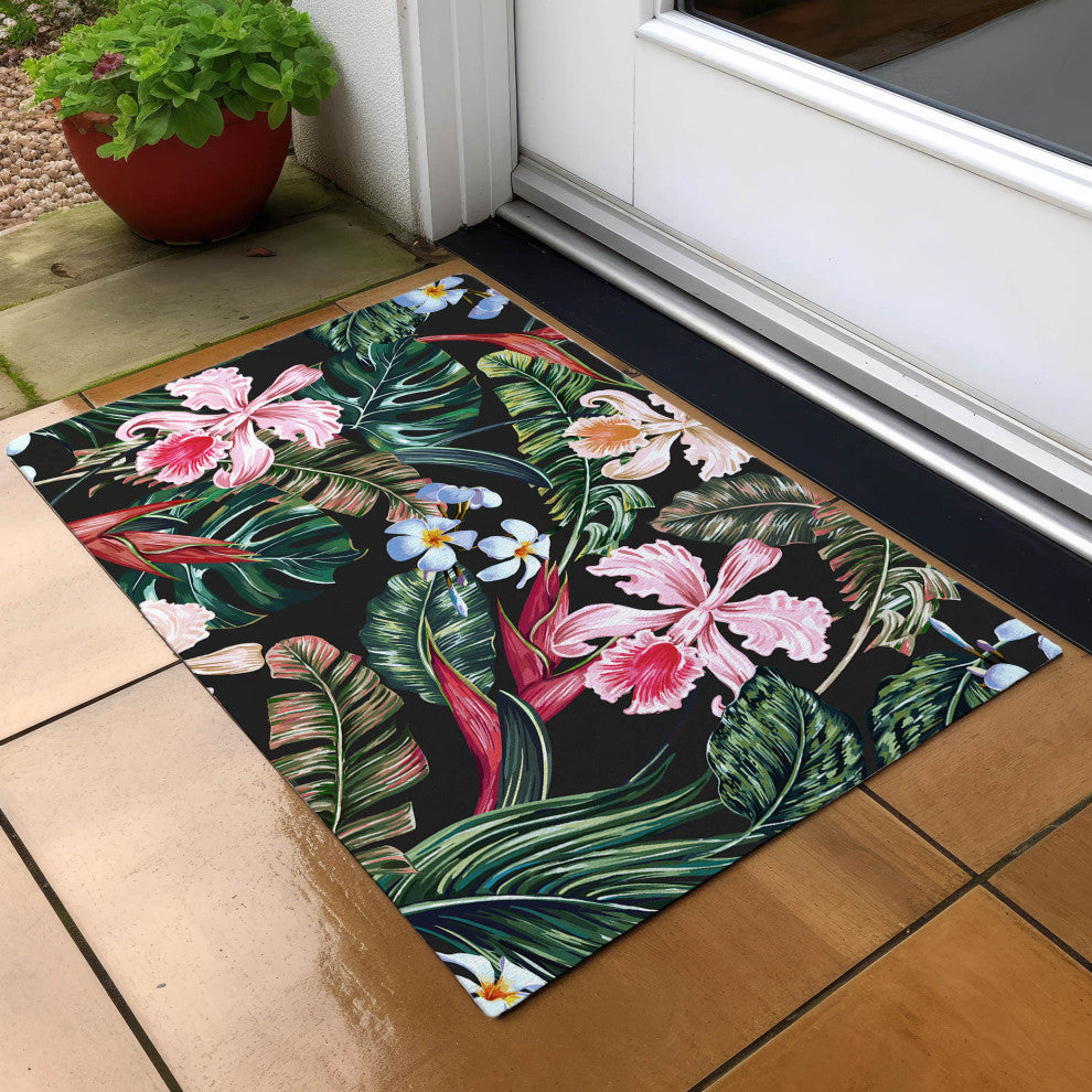 Indoor/Outdoor Tropics TC6 Black Machine Washable 1'8" x 2'6" Rug