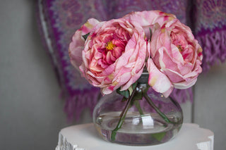 Fancy Rose With Vase, Pink