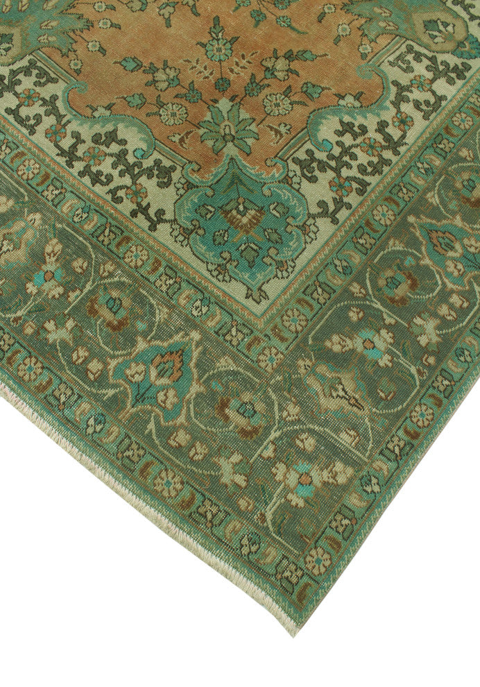 Fine Vintage Distressed Cordero Rust Rug