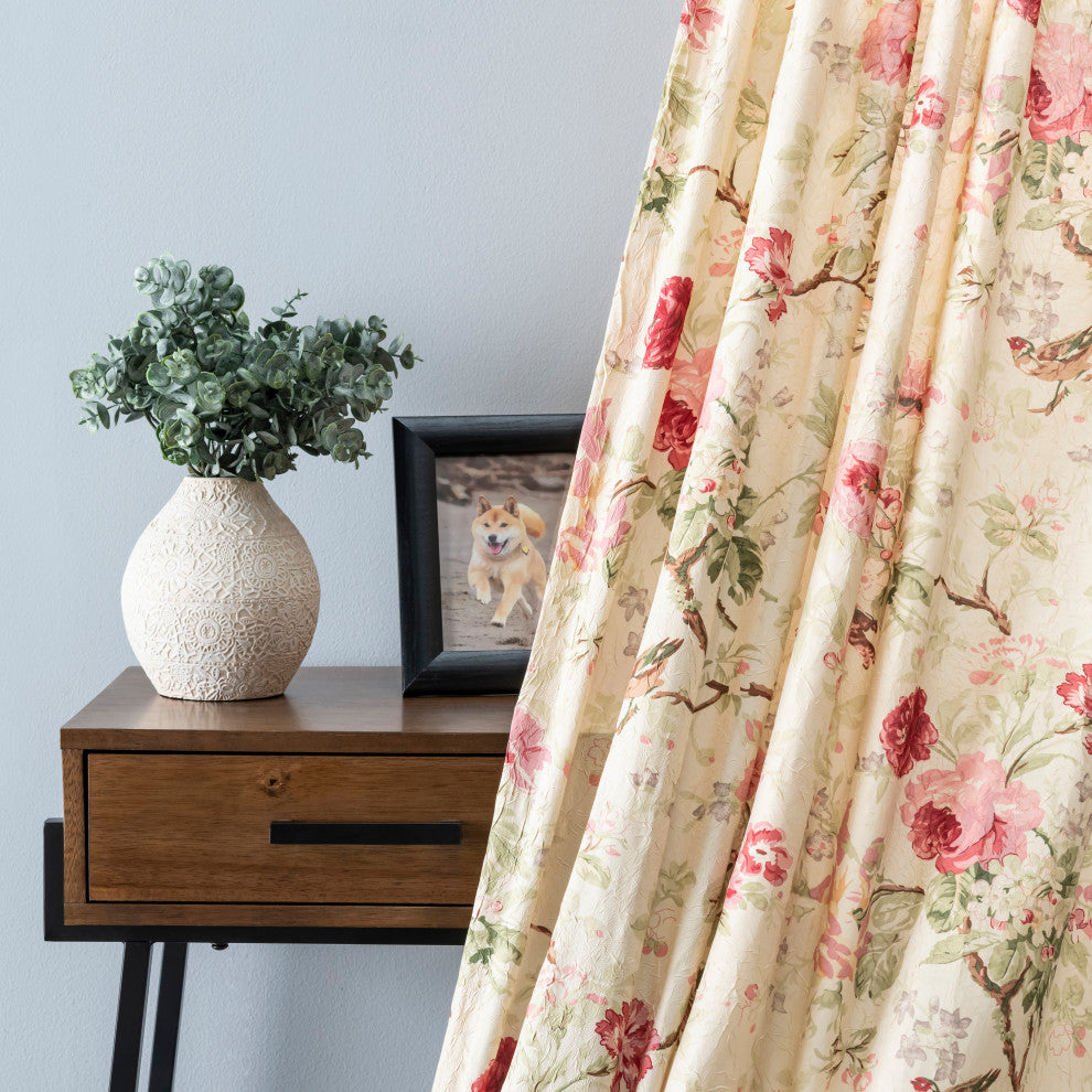 Balmoral Tailored Panel, Red, 48" X 63"