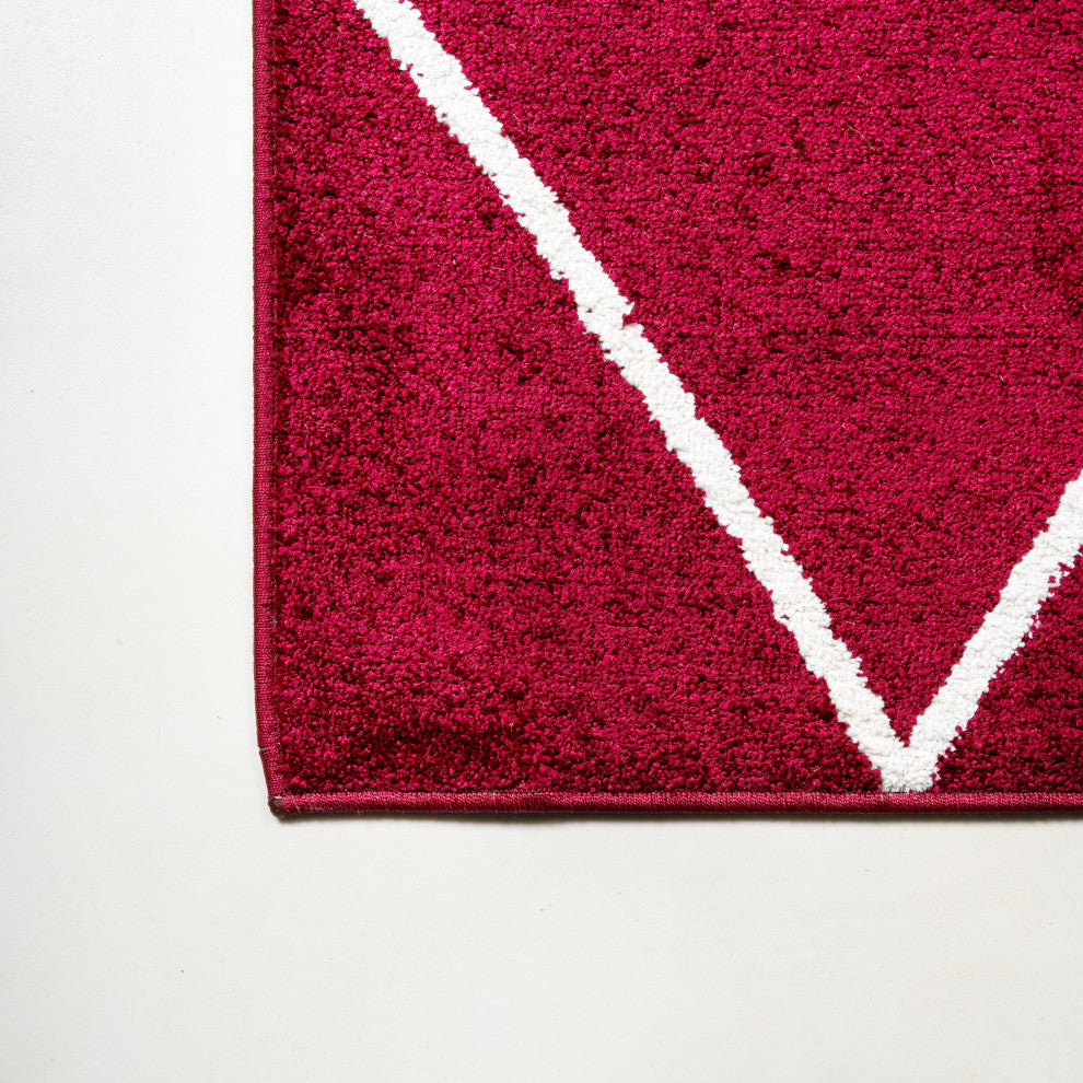 Cole Minimalist Diamond Trellis Red/White 5'x8' Area Rug
