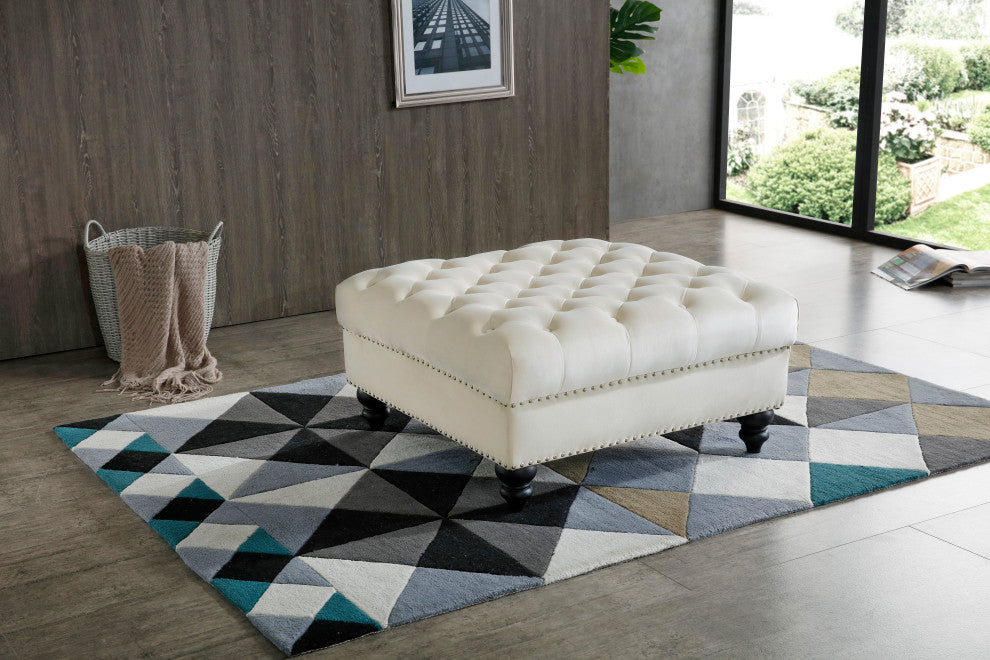 Nola Ottoman, Ivory