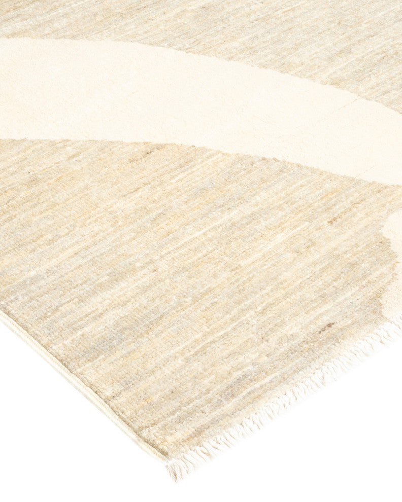 Eclectic, One-of-a-Kind Hand-Knotted Area Rug Ivory, 5'10"x8'10"