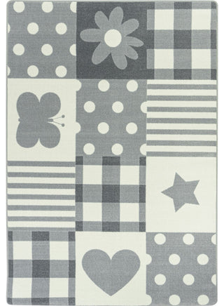 Patchwork Girl 3'10" x 5'4" area rug in color Cloudy