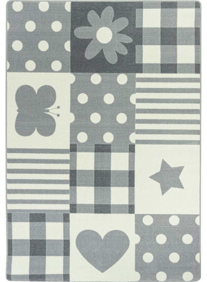 Patchwork Girl 3'10" x 5'4" area rug in color Cloudy