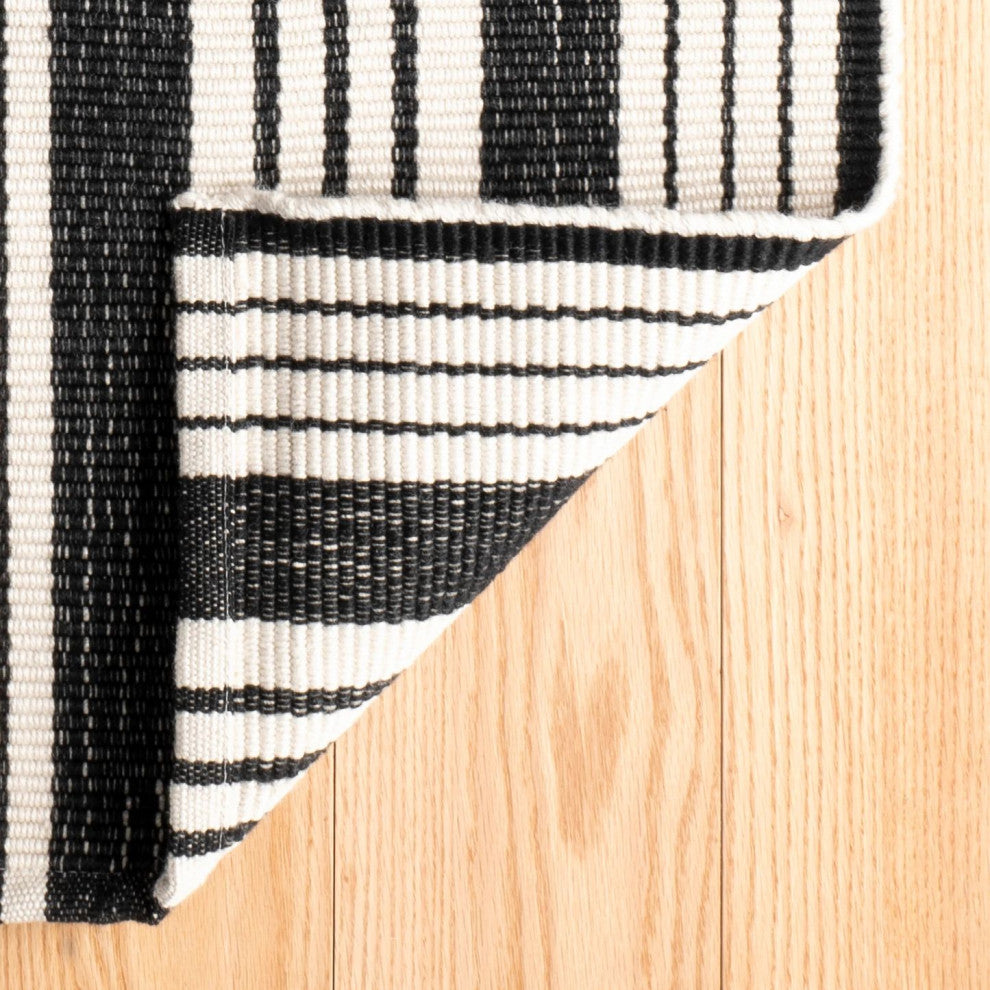 Dash & Albert Birmingham Black Handwoven Indoor/Outdoor Rug, Black, 2' x 3'