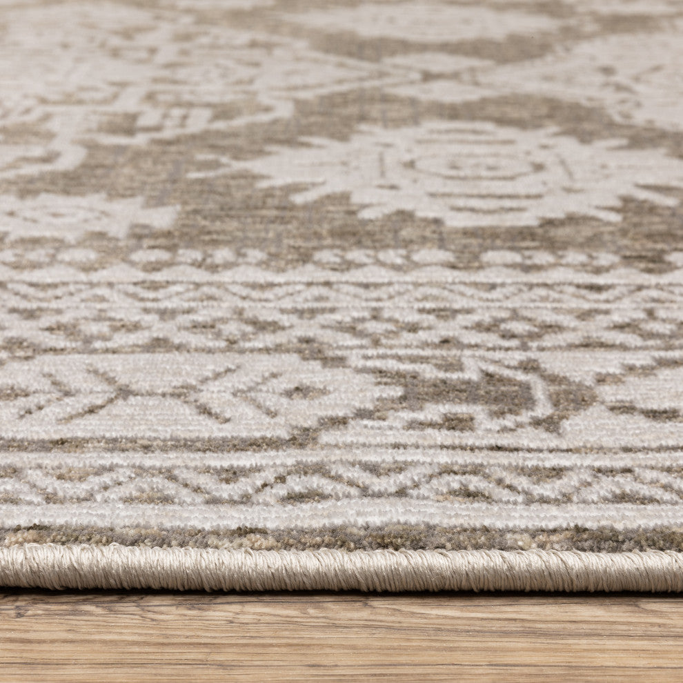 Iris Two-Tone Triple Medallions Grey/ Light Grey Area Rug 7'10" x 10'10"