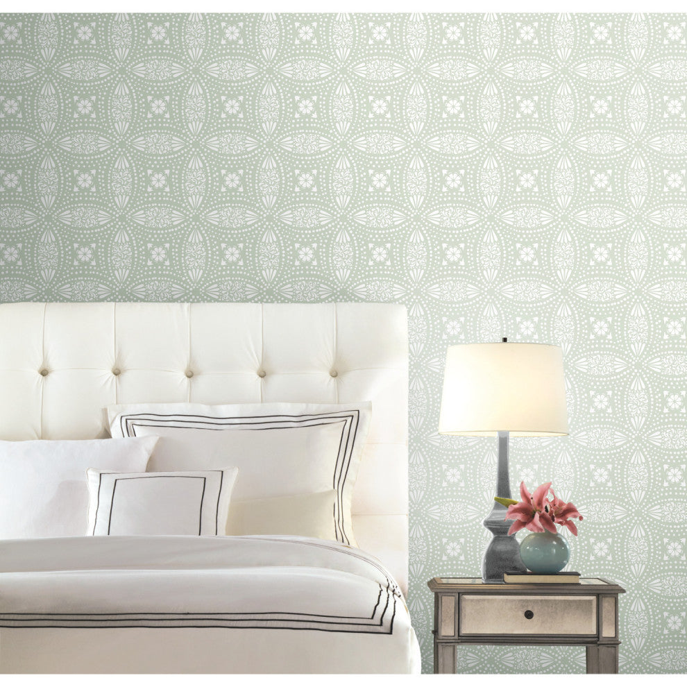 Green and White Overlapping Medallions Peel and Stick Wallpaper