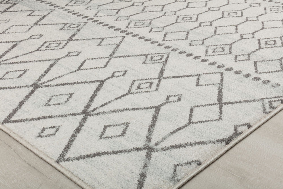 Cove Linen White Moroccan Tribal White Area Rug, 2'6" X 4'