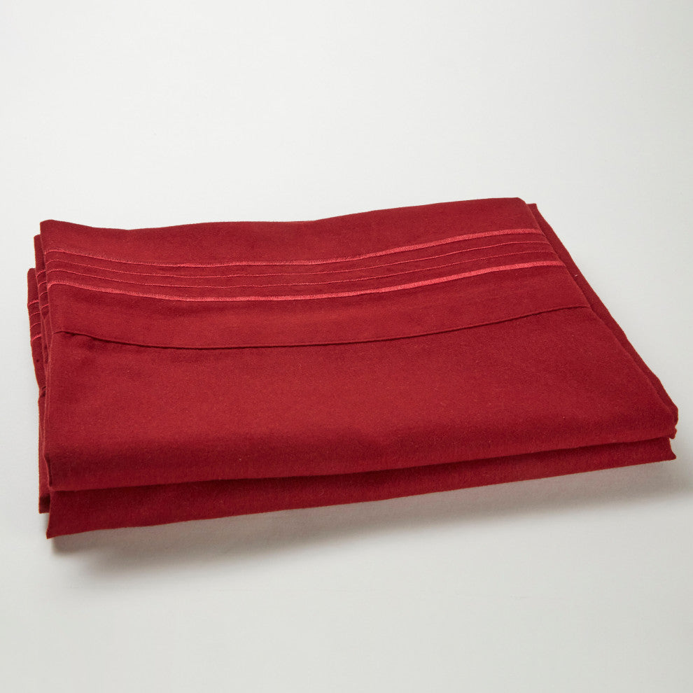 Linum Home Textiles 1800 TC Brushed Microfiber Sheet Set with 4 Line Embroidery