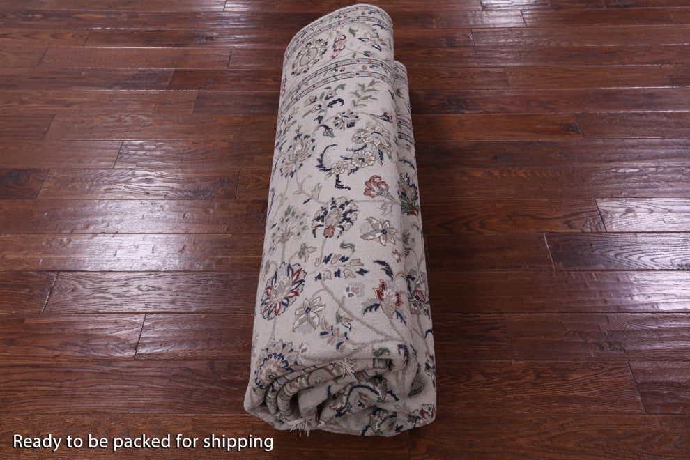 8' Square Wool and Silk Persian Nain Hand Knotted Rug Q9340