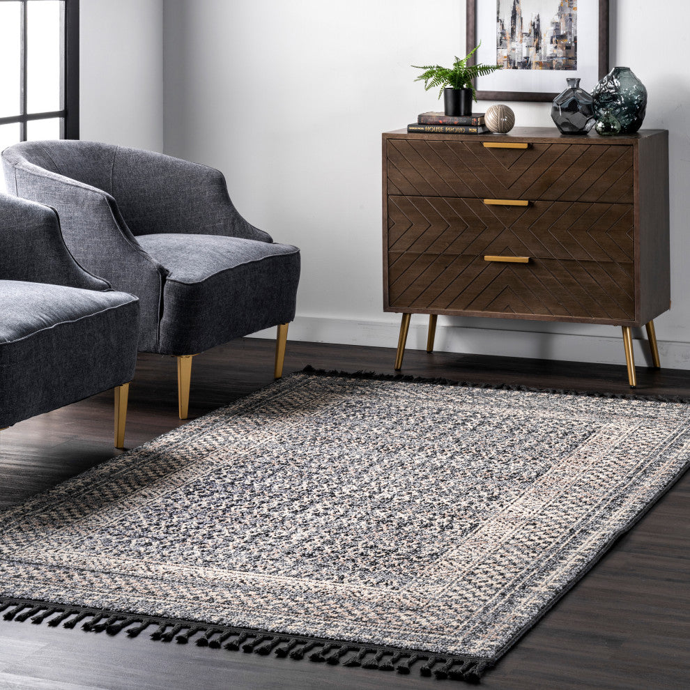 Nuloom Claudia Diamond Tassel Transitional Area Rug, Grey 4'x6'