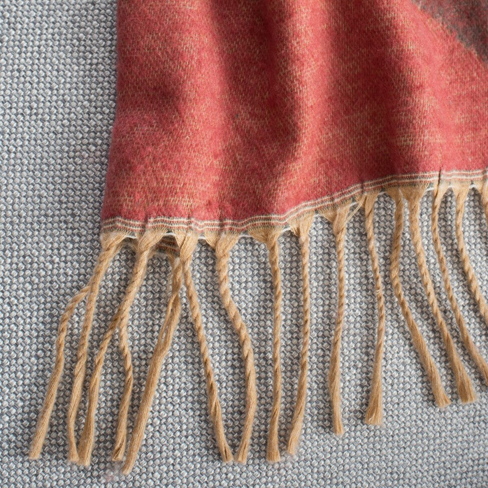 Safavieh Dava Throw Multi 50" X 70"