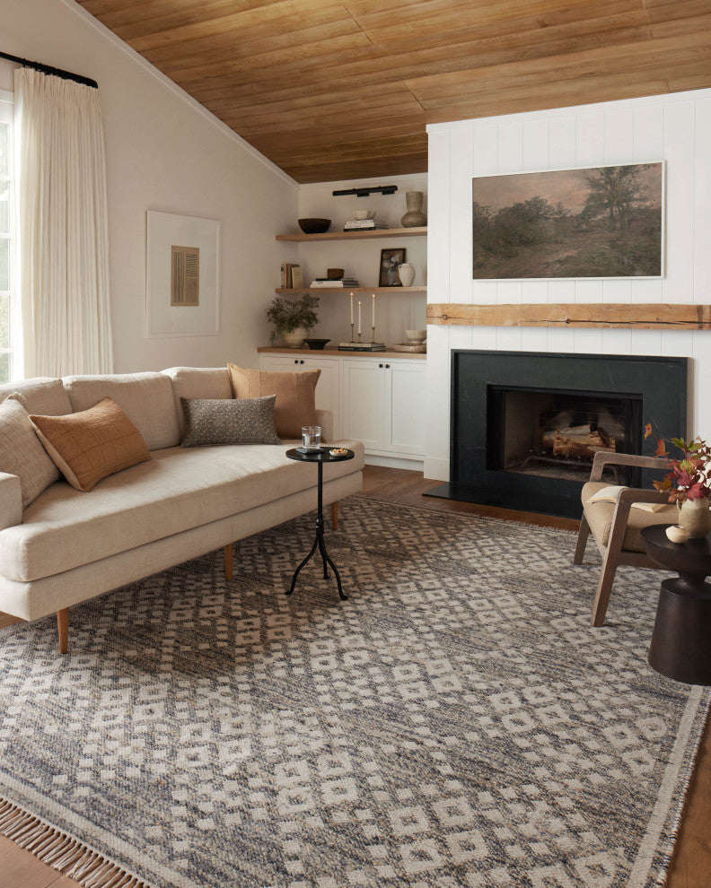 Angela Rose x Loloi Rivers Denim / Ivory 2'-3" x 3'-9" Accent Rug