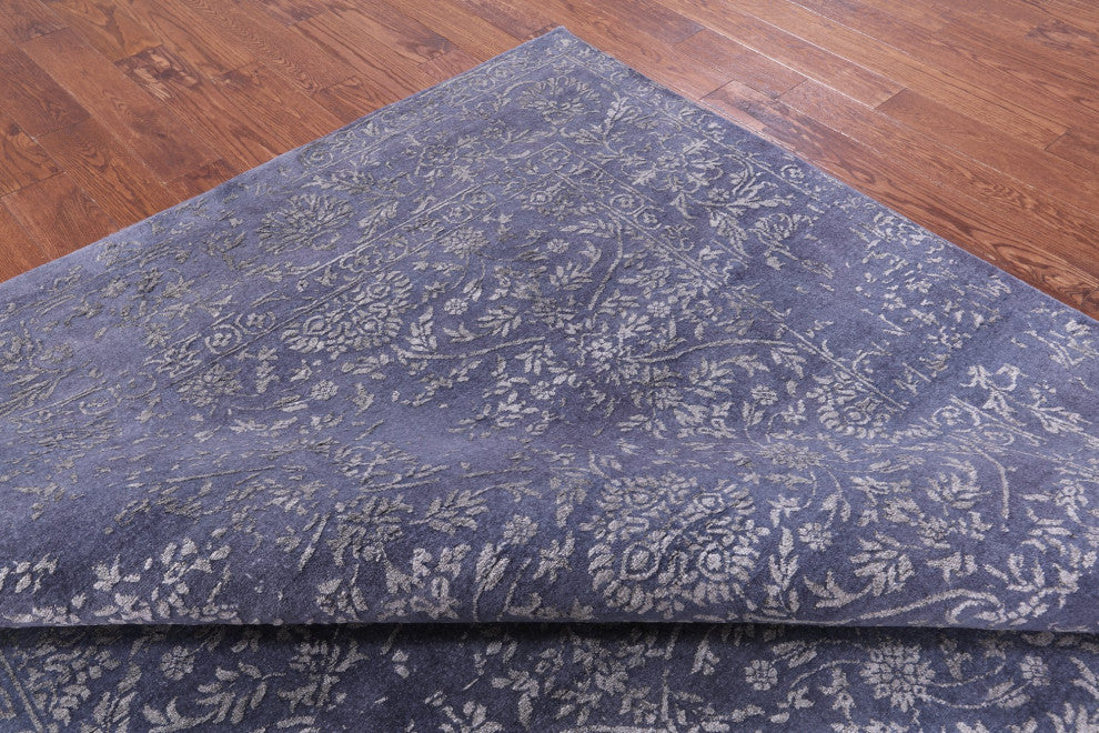 8' 0" X 10' 0" Persian Handmade Wool and Silk Rug Q11752