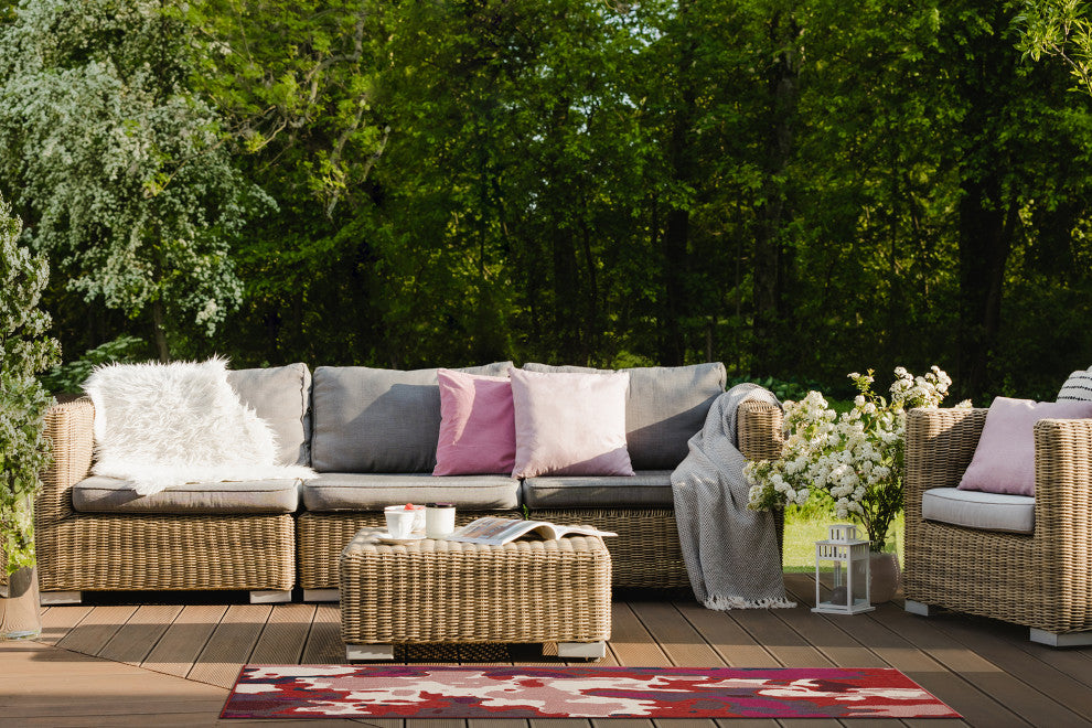 Pianta Red 3'11" x 5'7" Rectangle Area Rug