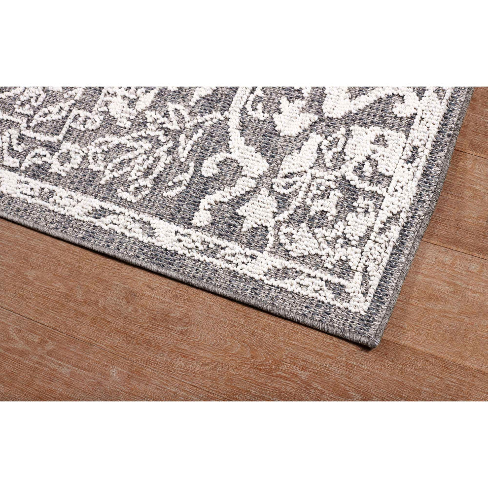 Resort Heriz Area Rug, Gray, 6'7"x9'4"
