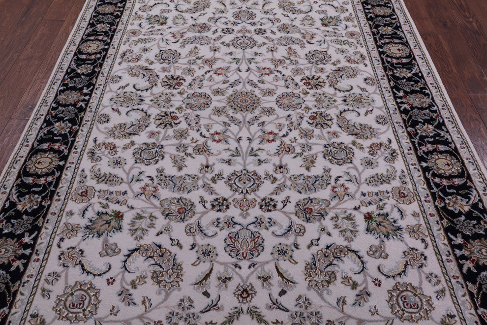 6' 1" X 9' 1" Persian Nain Handmade Wool & Silk Rug - Q14730