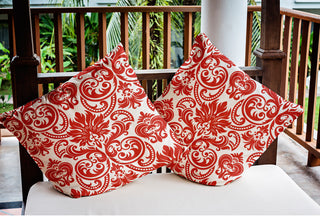 Alexys Polyester Indoor/Outdoor Pillow, Red, 20"x20"