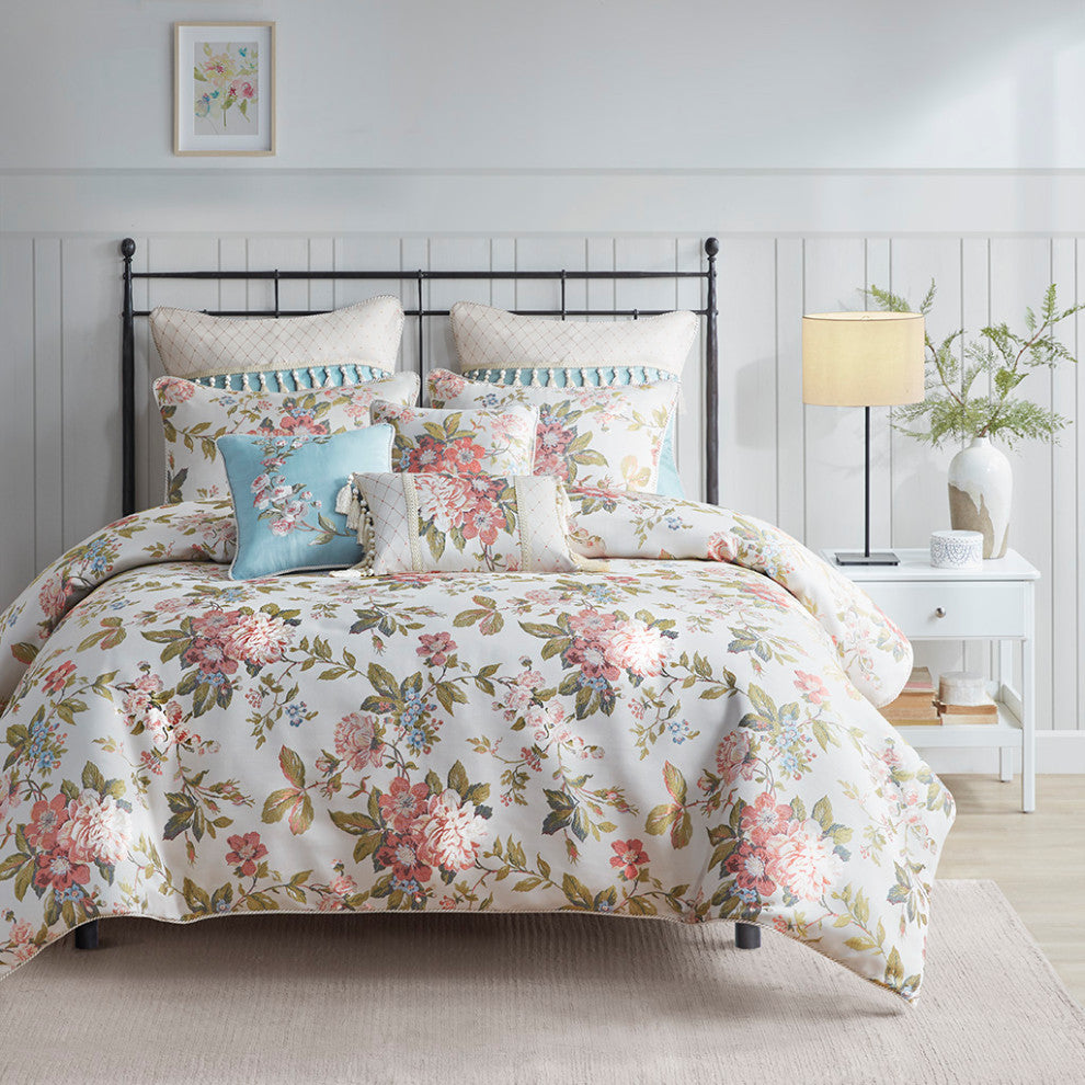 Madison Park Signature Carolyn Traditional Cottage Floral Comforter Set, King