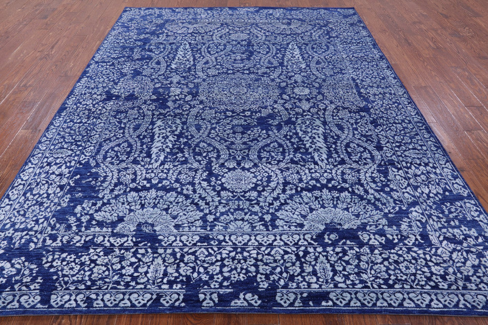 8' 0" X 10' 0" Persian Wool and Silk Hand Knotted Rug Q8692