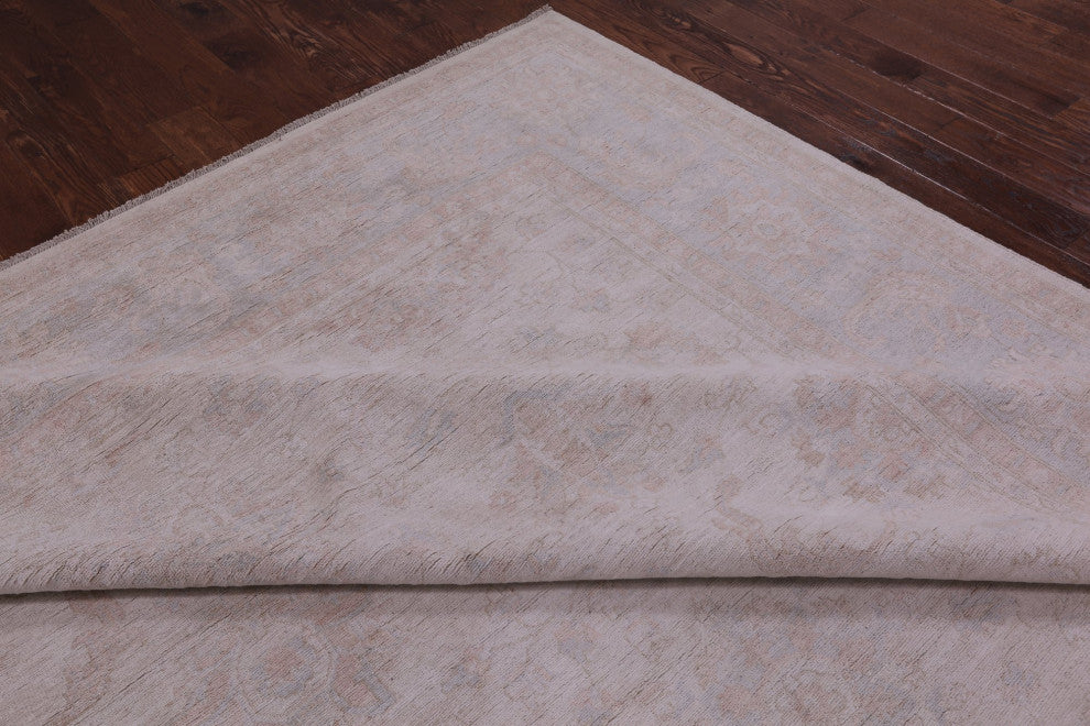 10' 0" X 13' 8" Peshawar White Wash Handmade Rug Q9533
