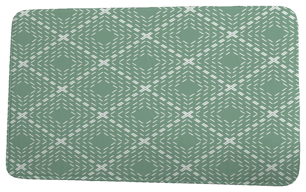 Upscale Getaway Dots and Dashes Geometric Print Bath Mat, Green, 17"x24"