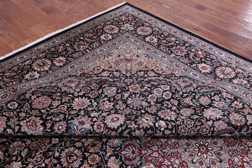 10' 0" X 13' 7" Fine Persian Kashan Hand-Knotted Wool Rug Q11381