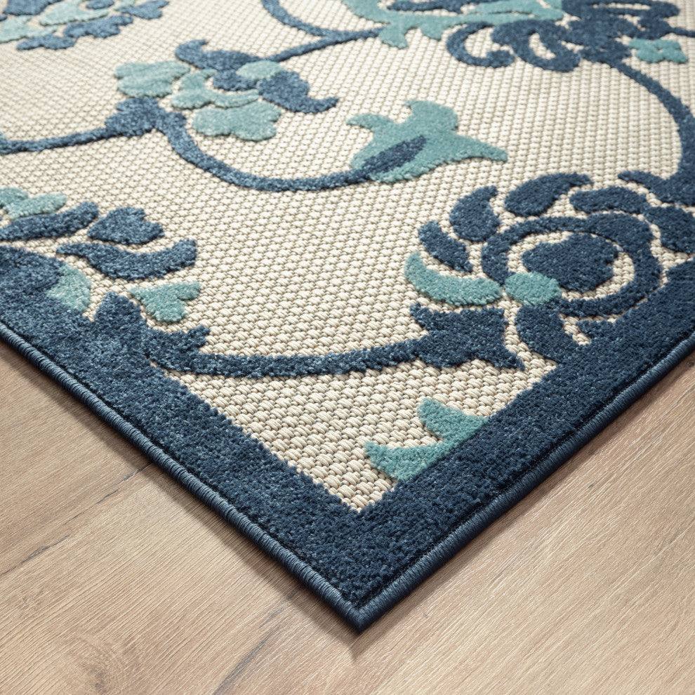 Floral Damask High-Low Indoor Outdoor Area Rug - 2' x 3'