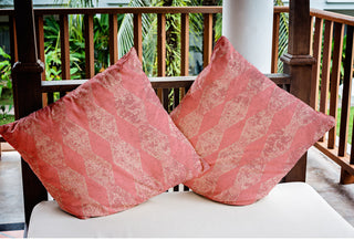 Pyramid Stripe Indoor/Outdoor Throw Pillow, Pink, 18x18"