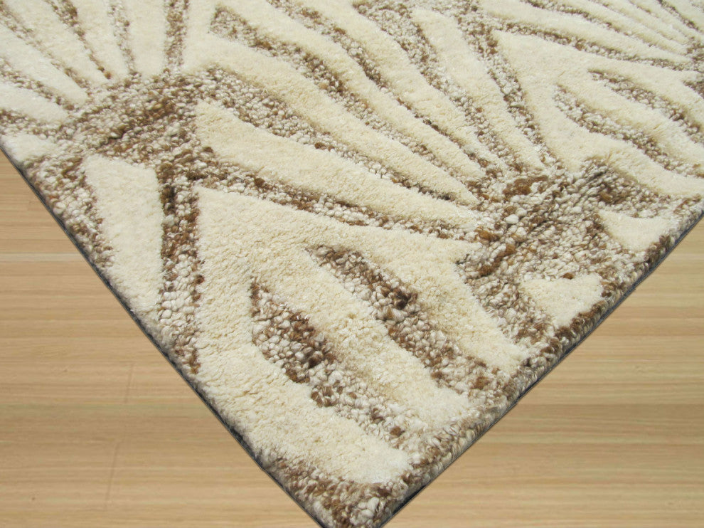 Hand-Tufted Wool and Viscose Ibory Transitional Trellis Montego Rug, 8'9x11'9