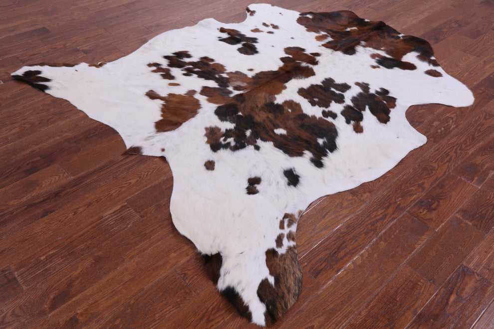 6' 10" X 6' 7" Natural Cowhide Rug C1783