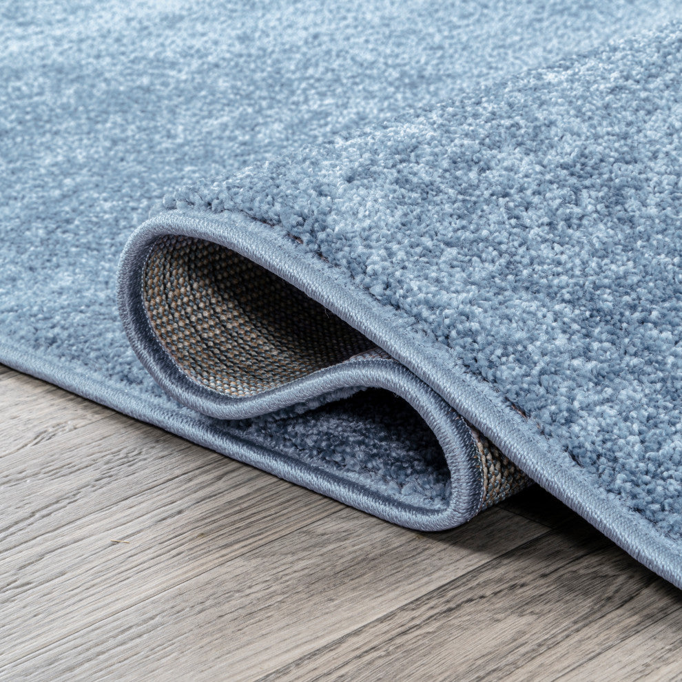 Haze Solid Low-Pile Classic Blue 6' Round Area Rug