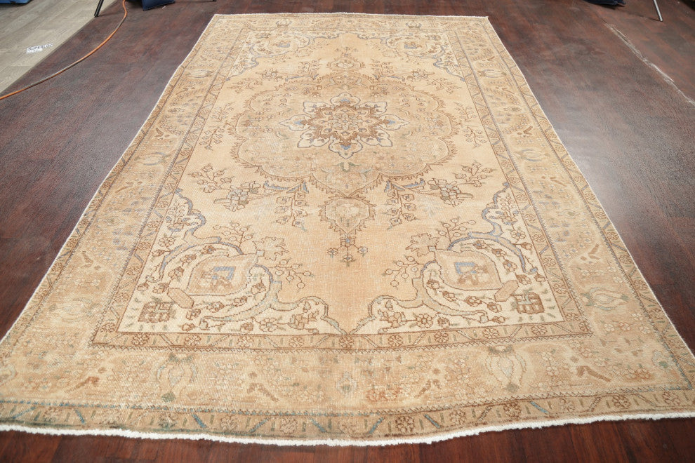 Consigned, Vintage-Style Faded Handmade Oriental Persian Area Rug, Beige, 6x10