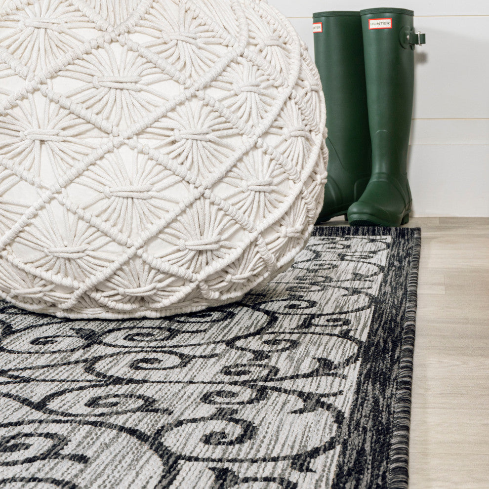 Madrid Vintage Filigree Textured Weave Indoor/Outdoor, Gray/Black, 5' Square