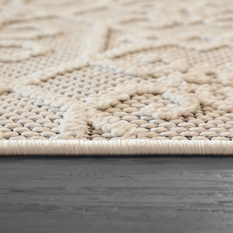 Dynamic Rugs Seville Polypropylene Machine-Made Area Rug 7.10x10'