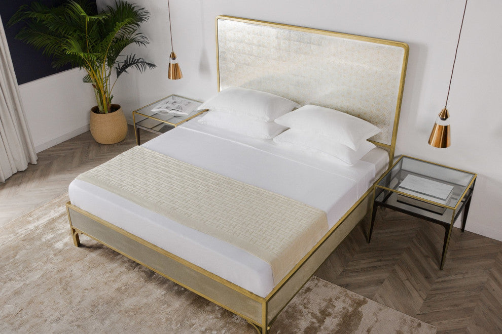 Doyle Mirror Bed King