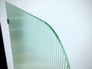 Bathtub Fixed Panel, Fluted Radius, Left Hand, Polished Brass