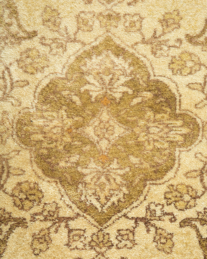 Elsie, One-of-a-Kind Hand-Knotted Area Rug Green, 6'3"x8'10"