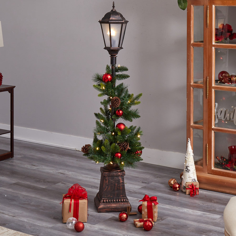D1031 5' Holiday Decorated Lamp Post With Artificial Christmas Greenery