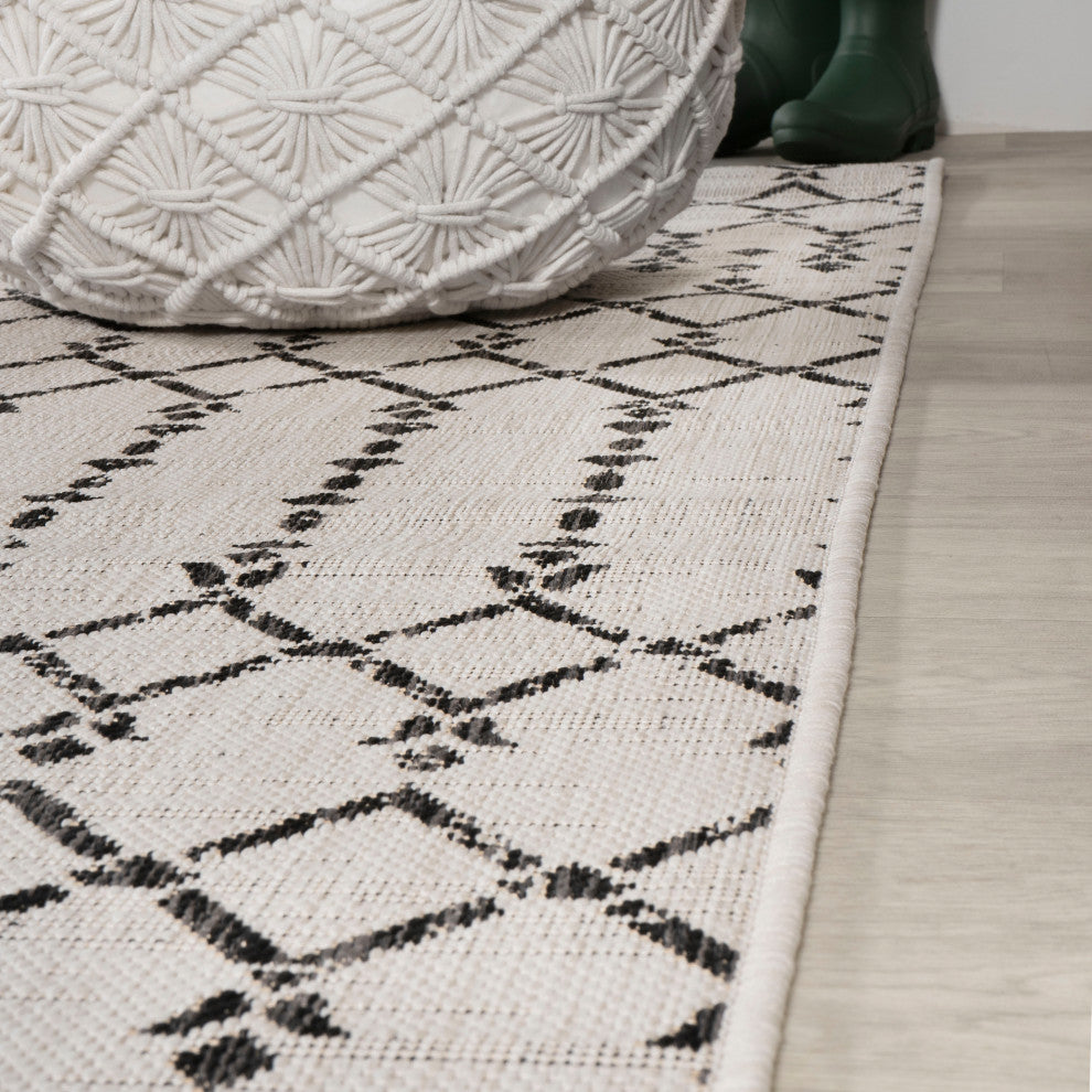 Ourika Moroccan Geometric Indoor/Outdoor Rug, Cream/Black, 5' Square