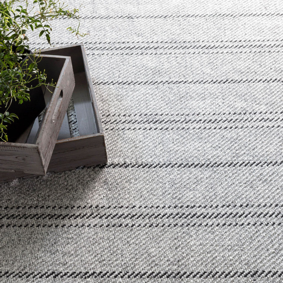 Dash & Albert Melange Stripe Grey/Black Handwoven Indoor/Outdoor Rug, 2' x 3'