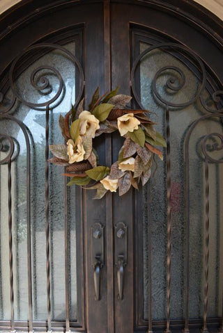 24" Magnolia Wreath Pine