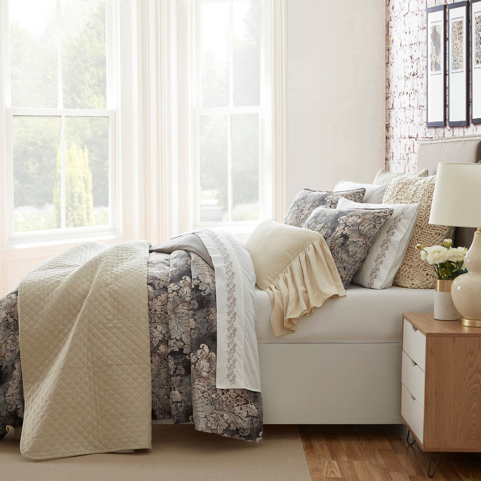 Victoria Washed Linen Duvet Set, 3 Piece, King