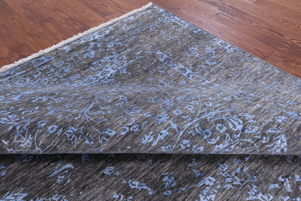 Persian Hand Knotted Wool and Silk Rug 8' 1" X 9' 10" Q8691