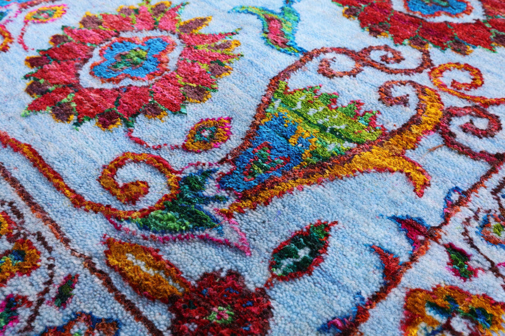 9' 0" X 11' 7" Persian Handmade Wool & Silk Rug - Q14927