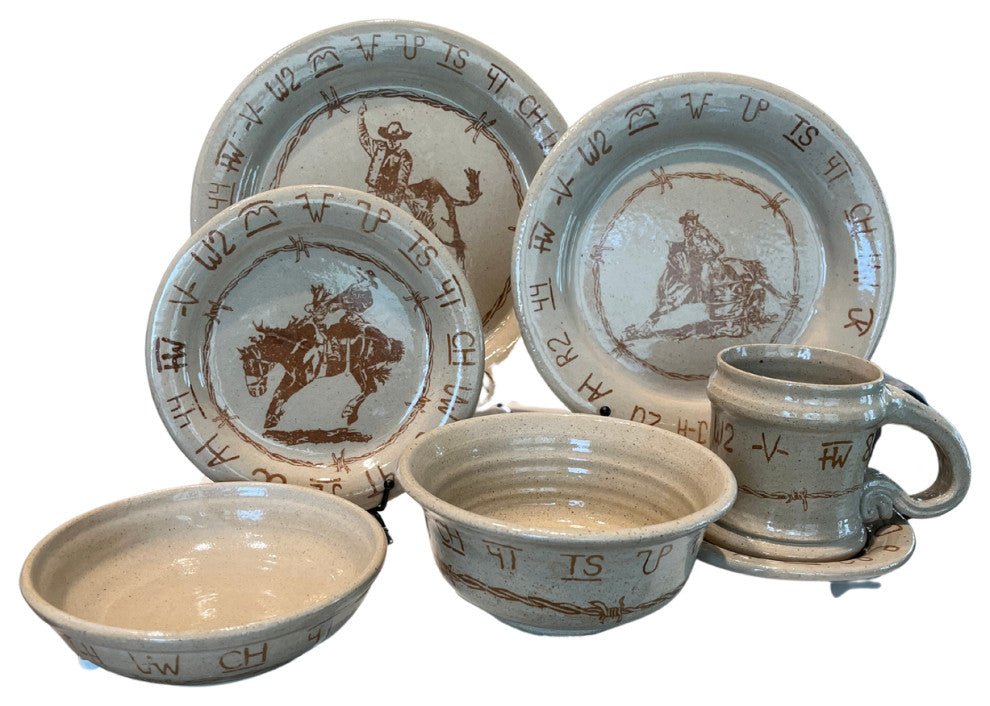 Blue Mountain Brands Dinnerware, 7-Pc Set