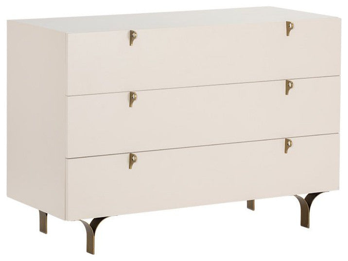 Celine Dresser