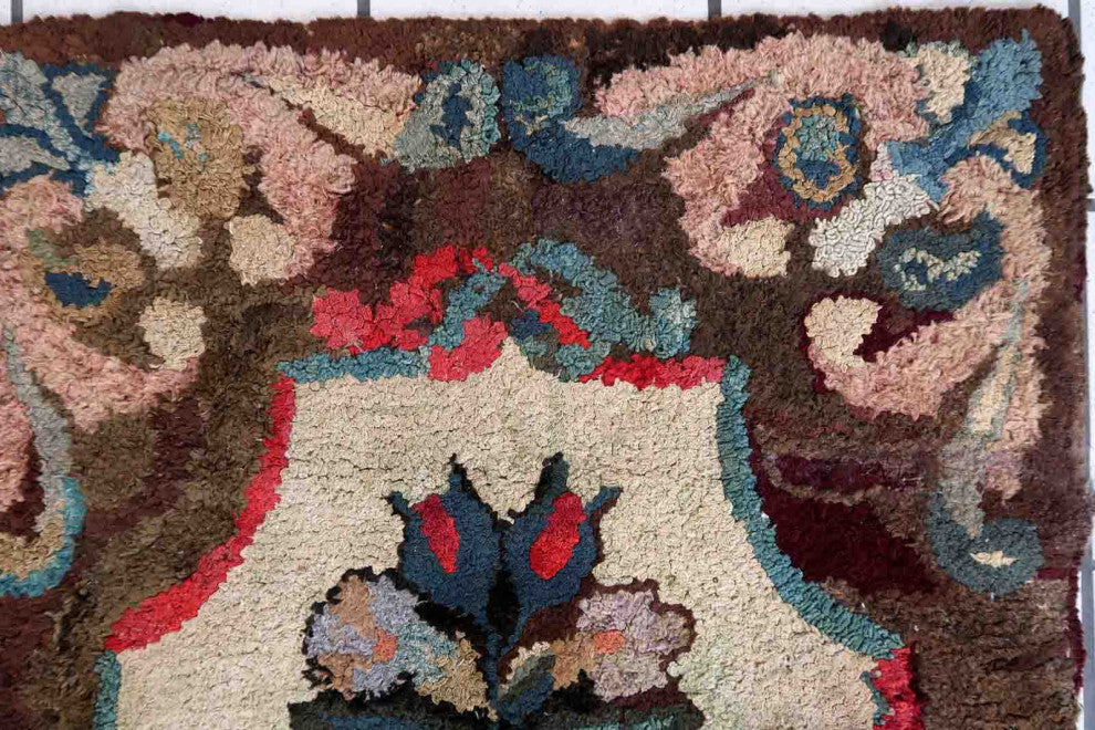 Handmade Antique American Hooked Rug 2'x3.5', 63cmx107cm 1880s