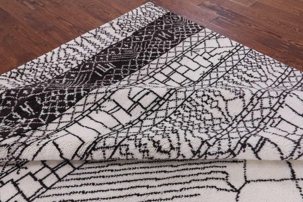 8' 2" X 10' 2" Moroccan Handmade Wool Rug Q9289